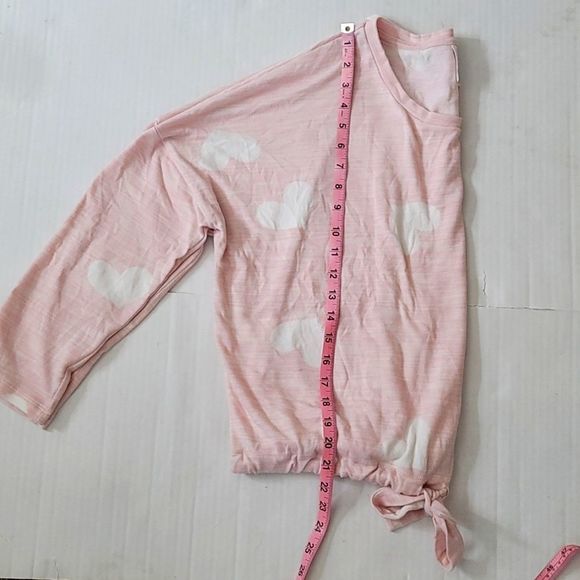 Secret Treasures-Pink Sweater w/White Hearts - Picture 5 of 8
